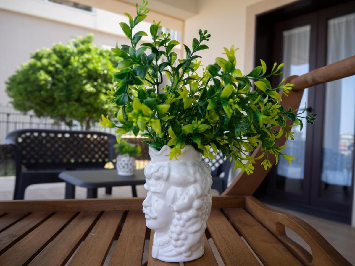 Viaggio In Sicilia B&B กราวินา ดิ กาตาเนีย ภายนอก รูปภาพ