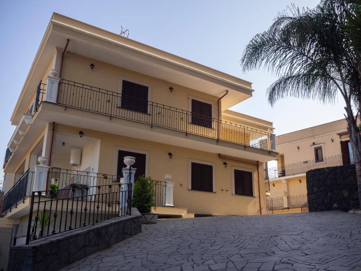 Viaggio In Sicilia B&B กราวินา ดิ กาตาเนีย ภายนอก รูปภาพ