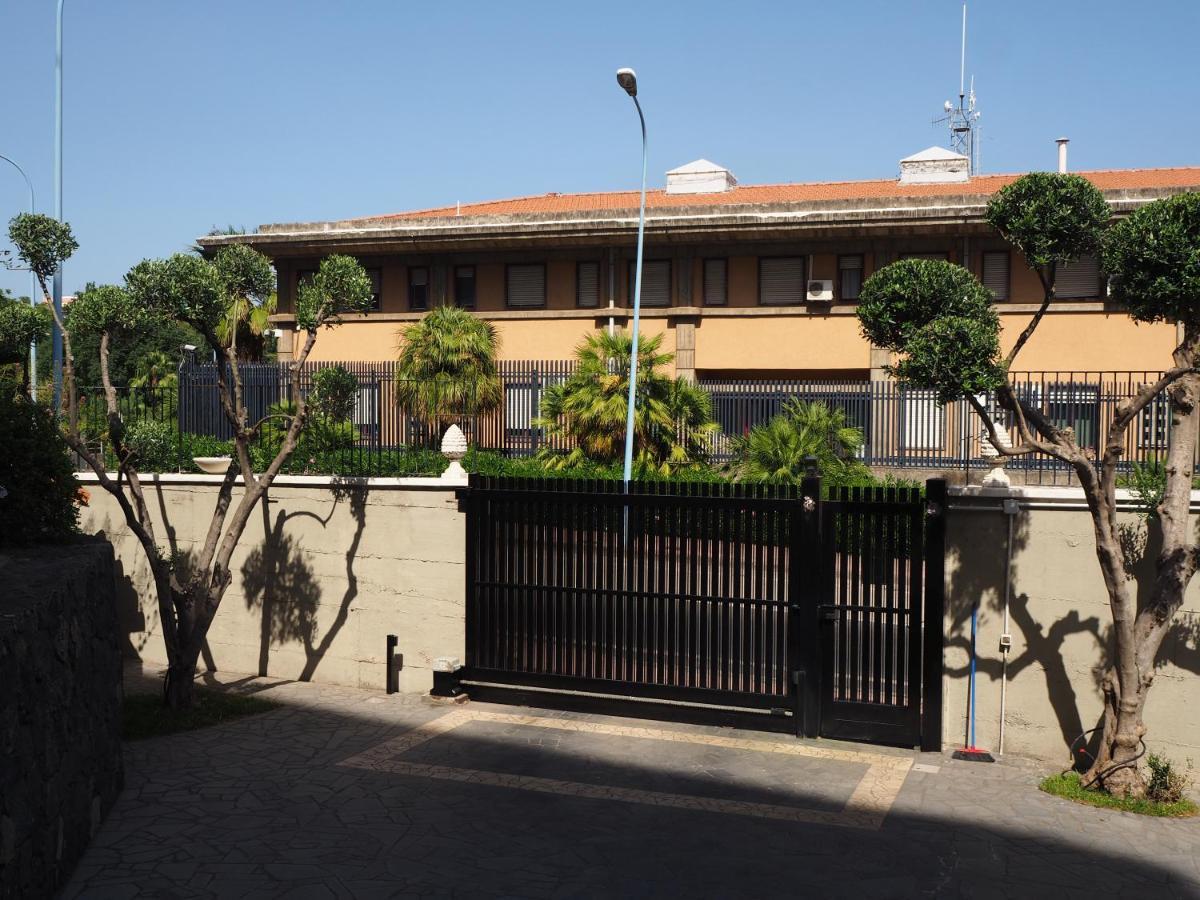 Viaggio In Sicilia B&B กราวินา ดิ กาตาเนีย ภายนอก รูปภาพ